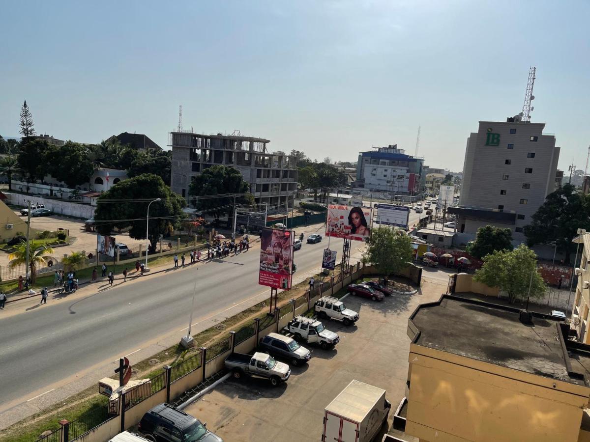 Boulevard Palace Hotel Monrovia Extérieur photo