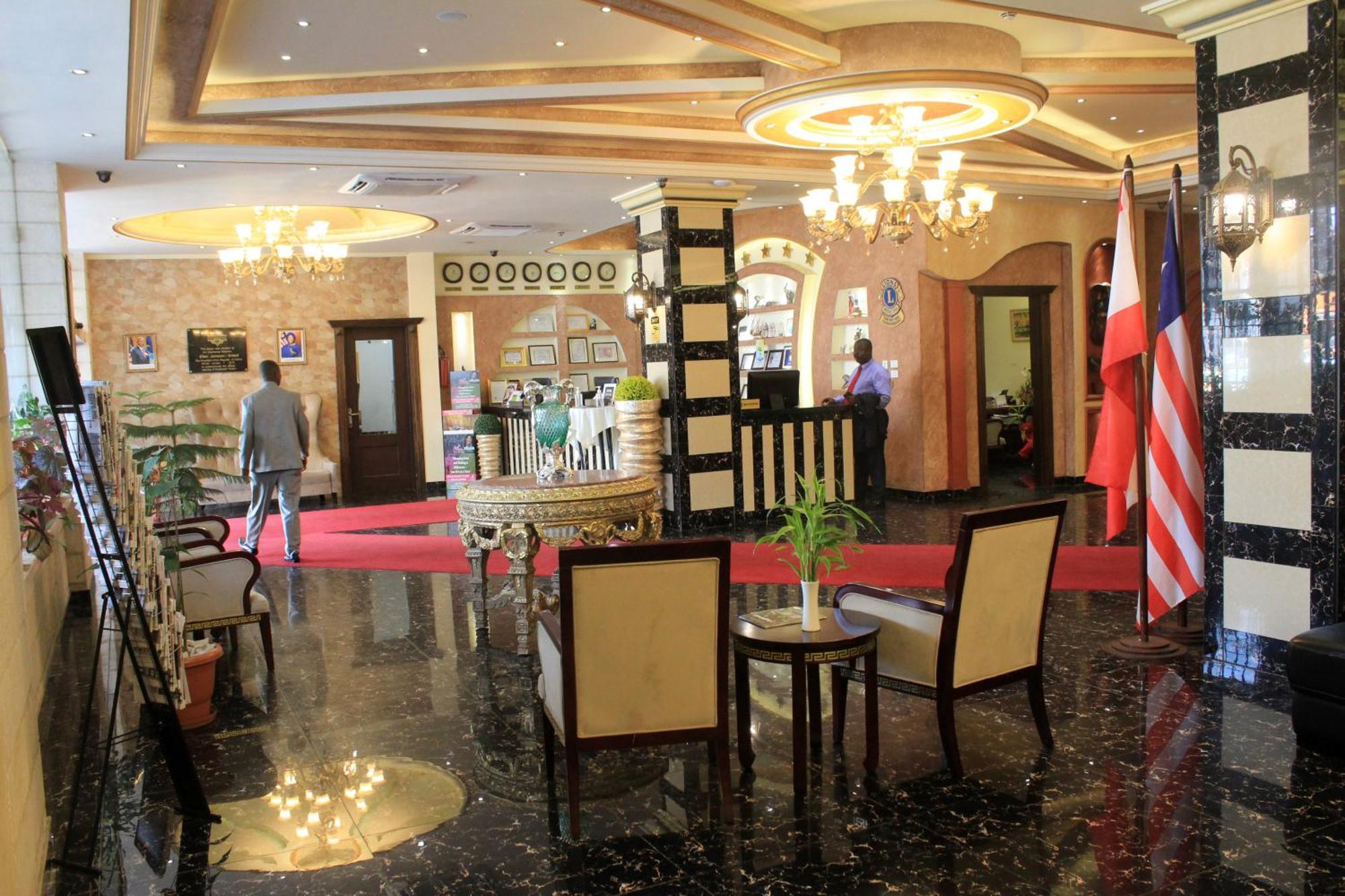 Boulevard Palace Hotel Monrovia Extérieur photo